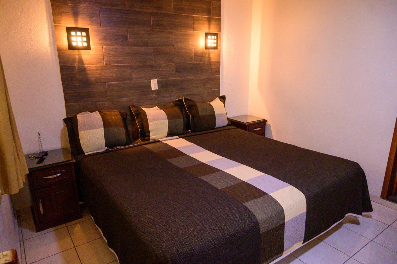 Hotel Acuario En Ocotlan Ngoại thất bức ảnh
