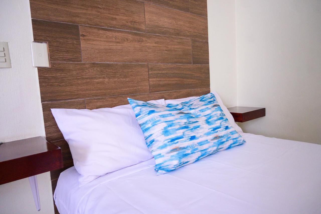 Hotel Acuario En Ocotlan Ngoại thất bức ảnh