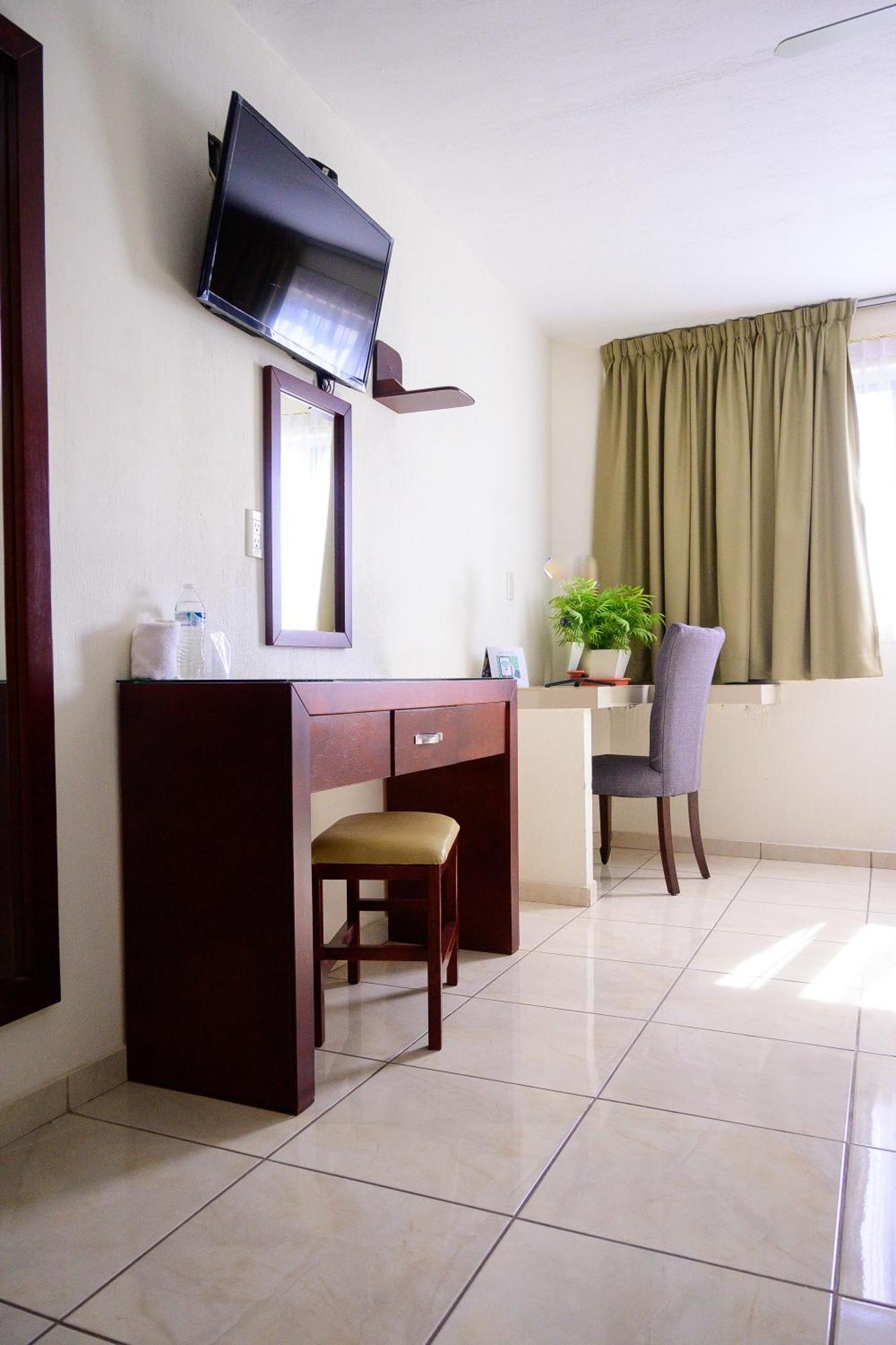 Hotel Acuario En Ocotlan Ngoại thất bức ảnh