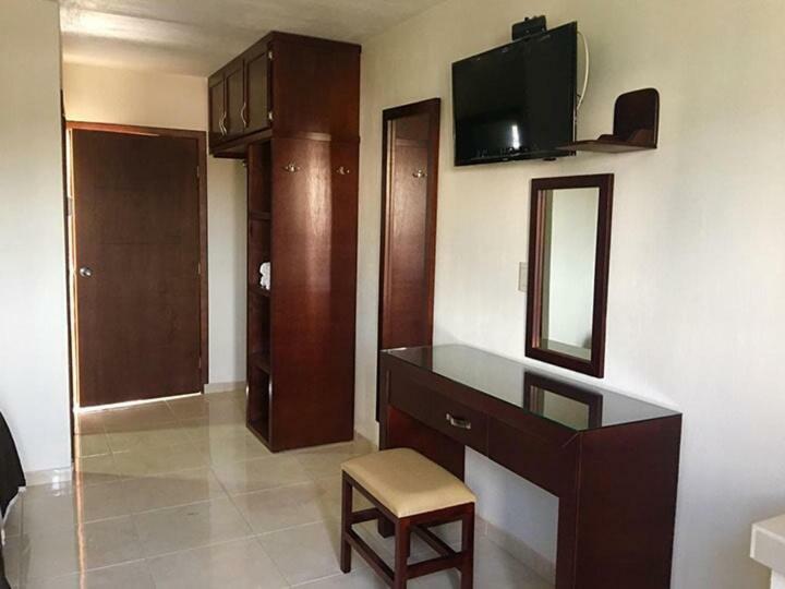 Hotel Acuario En Ocotlan Ngoại thất bức ảnh